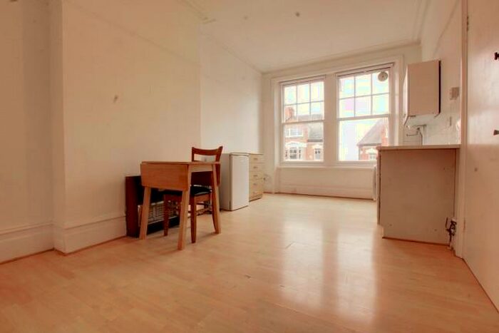 Studio To Rent In Church Crescent, Muswell Hill, N10