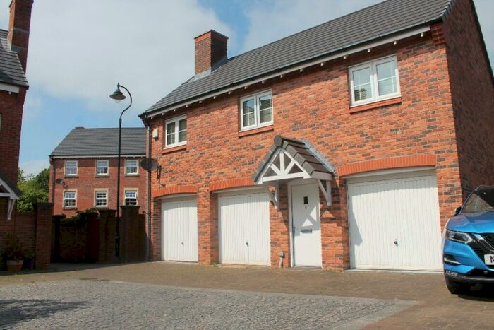 2 Bedroom Coach House To Rent In Chiltern Mews, Chorley, Lancashire, PR7