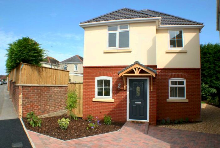 2 Bedroom House To Rent In Please Apply Online Only Glenville Road, Bournemouth, BH10