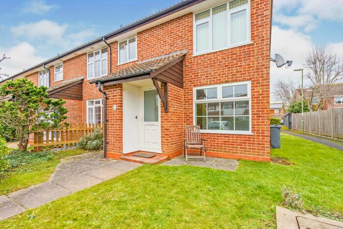 1 Bedroom Maisonette To Rent In Elderfield Close, Emsworth, PO10