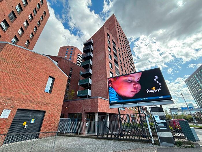 1 Bedroom Flat To Rent In Navigation Road, Poplar, E3