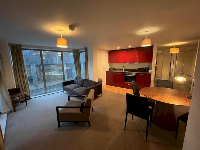 2 Bedroom Flat To Rent In Queens Road, Nottingham, NG2