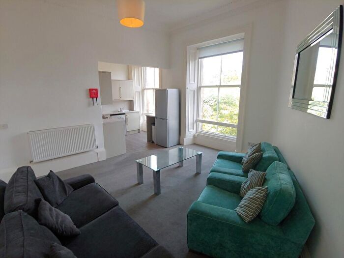 4 Bedroom Flat To Rent In Lauriston Park, Tollcross, Edinburgh, EH3