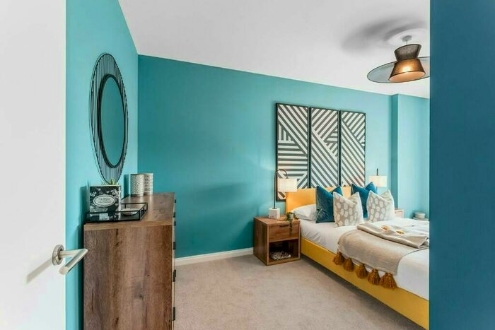 3 Bedroom Duplex For Sale In Ho, Leyton Green Road, London, E10