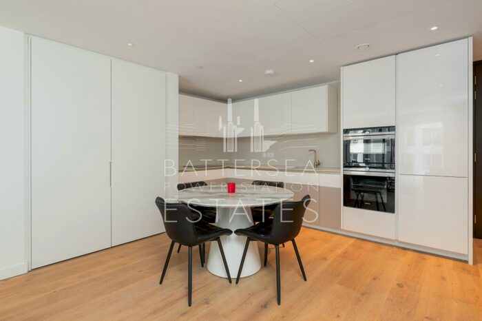 2 Bedroom Apartment To Rent In L-, Electric Boulevard, Battersea, SW11