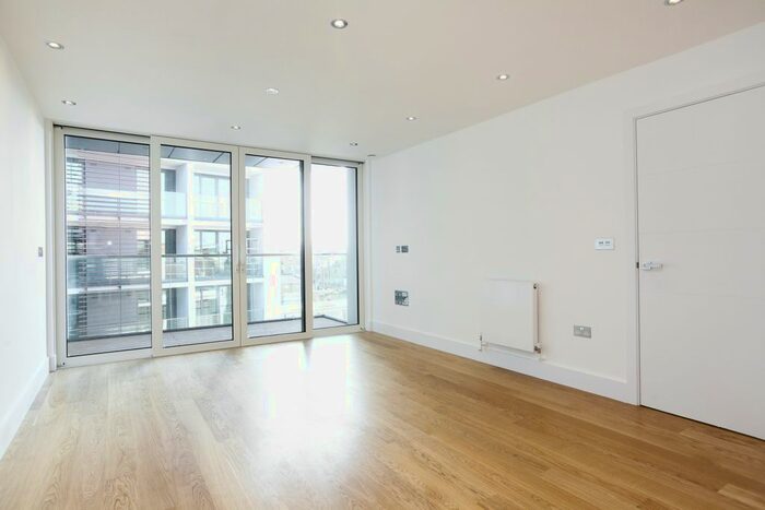 2 Bedroom Flat To Rent In Stamford Square, London, SW15