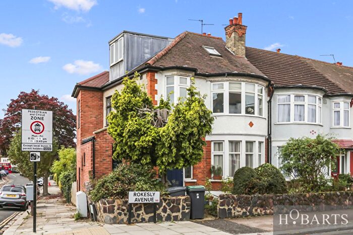 3 Bedroom Flat For Sale In Rokesly Avenue, N8