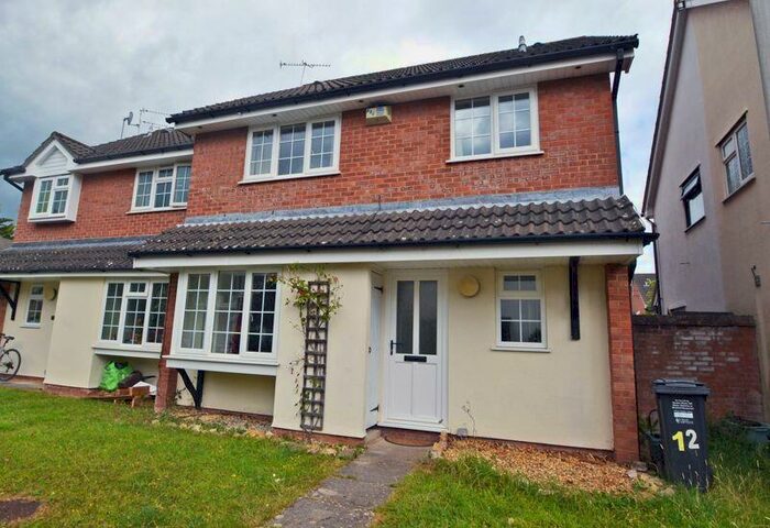 2 Bedroom Terraced House To Rent In The Glebe, Wrington, BS40