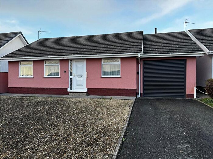 2 Bedroom Bungalow For Sale In Devonshire Road, Pembroke Dock, Pembrokeshire, SA72