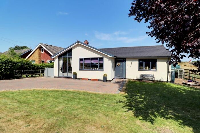 3 Bedroom Detached Bungalow For Sale In West End Road, Epworth, Doncaster, DN9