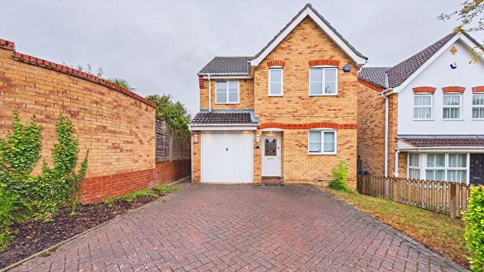 4 Bedroom Detached House To Rent In Markham Road, Cheshunt, EN7