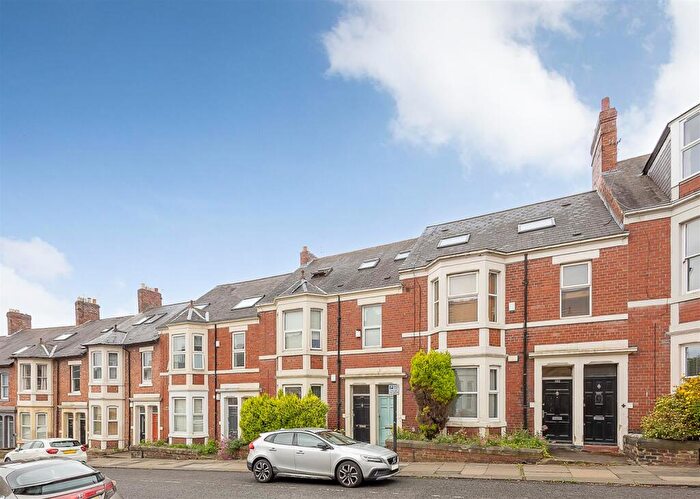 2 Bedroom Flat To Rent In Grosvenor Road, Jesmond, Newcastle Upon Tyne, NE2