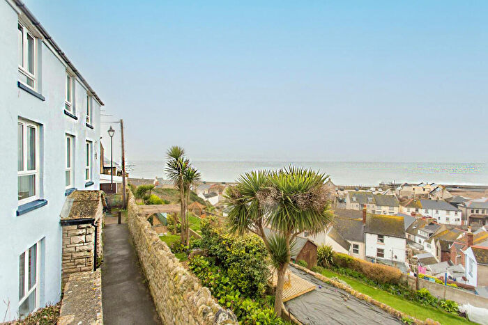 4 Bedroom End Of Terrace House For Sale In Portland, Dorset, DT5