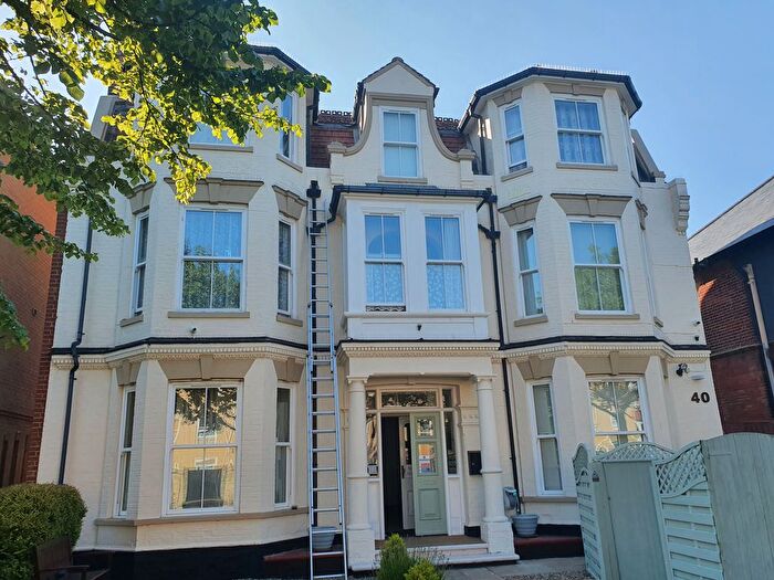 1 Bedroom Flat To Rent In Kirkley Cliff Road, Lowestoft, NR33