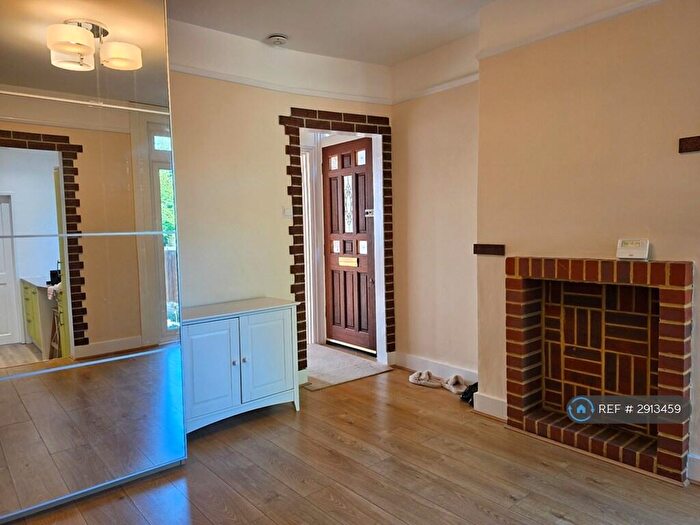 3 Bedroom Semi-Detached House To Rent In Belmont Road, Sutton, SM2