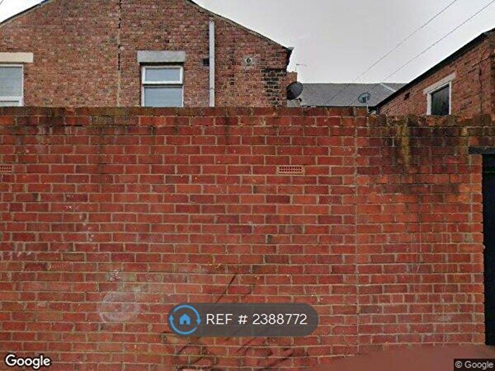 2 Bedroom Flat To Rent In Brighton Grove, Newcastle Upon Tyne, NE4