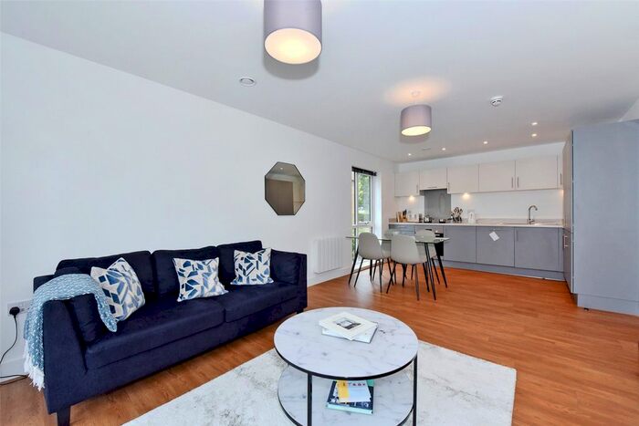 2 Bedroom Flat To Rent In Millard Place, Arborfield Green, Reading, Berkshire, RG2