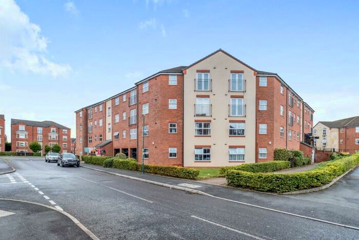 2 Bedroom Apartment To Rent In Wharf Lane, Solihull, B91