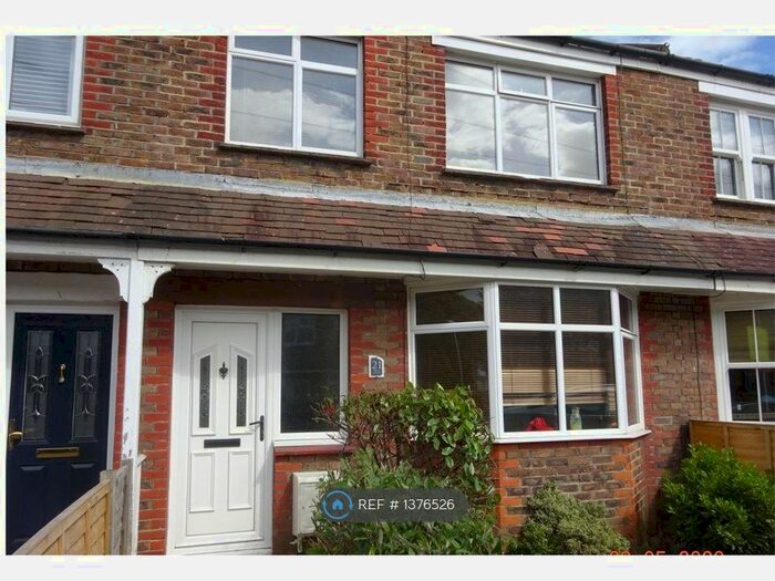 3 Bedroom Terraced House To Rent In Bruce Avenue, Worthing, BN11