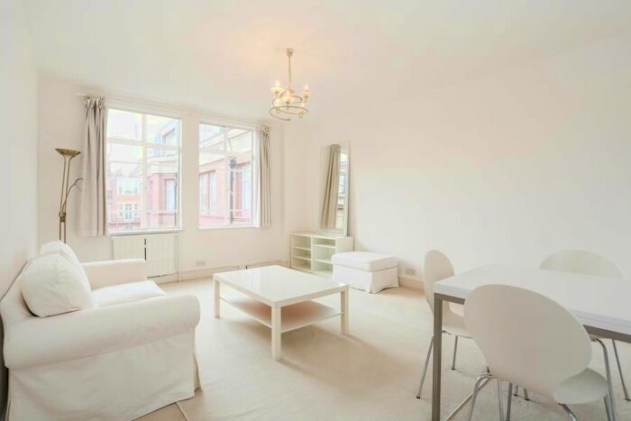 2 Bedroom Flat To Rent In Oakwood Court, Abbotsbury Road, Kensington, W14
