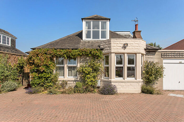 4 Bedroom Detached House For Sale In Glasgow Road, Edinburgh, Corstorphine, EH12