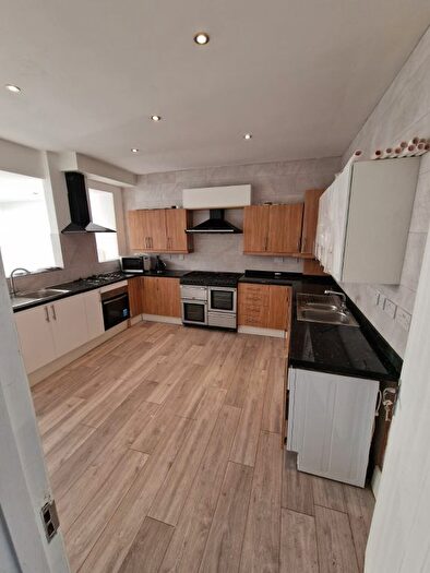 1 Bedroom Studio To Rent In Uxbridge Road, UB4