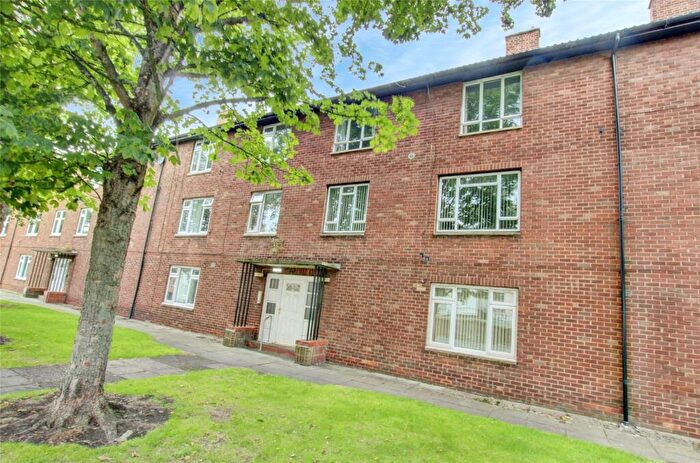 2 Bedroom Flat For Sale In The Chains, Durham City, DH1