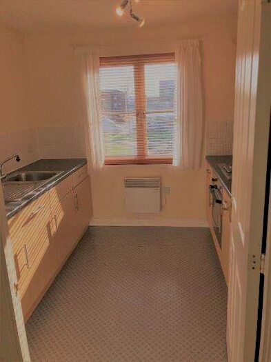 2 Bedroom Flat To Rent In Halcyon Close, Witham, CM8