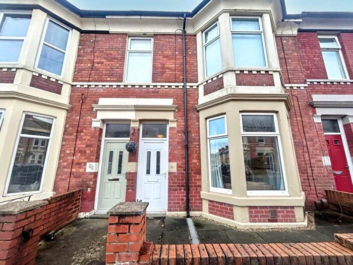 2 Bedroom Flat For Sale In Belford Terrace, North Shields, Tyne And Wear, NE30