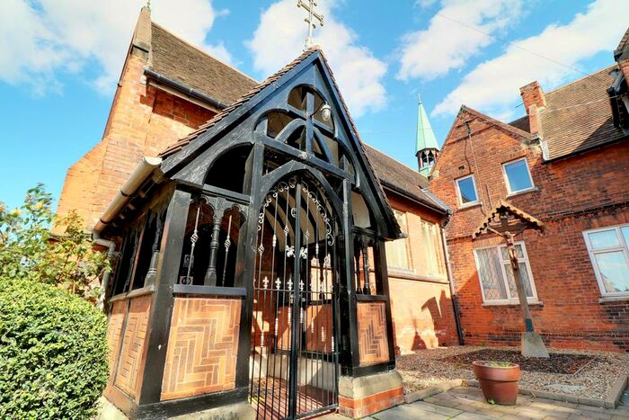 2 Bedroom Semi-Detached House To Rent In Fieldside, Scunthorpe, DN17