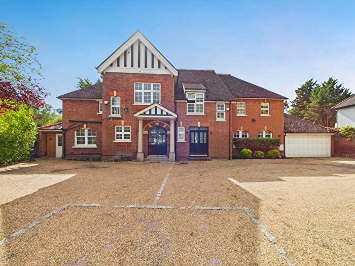 4 Bedroom Semi Detached House For Sale In Orchard Road, Bromley, Kent, BR1