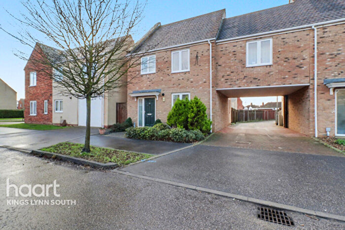 2 Bedroom Link Detached House For Sale In Sandpiper Way, King's Lynn, PE30