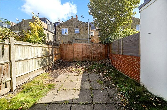 3 Bedroom Terraced House For Sale In Rainville Road, London, W6