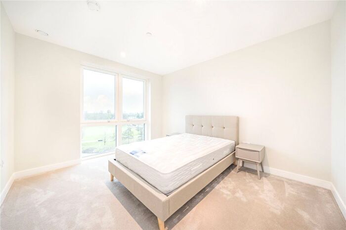 2 Bedroom Flat To Rent In Astell Road, London, SE3