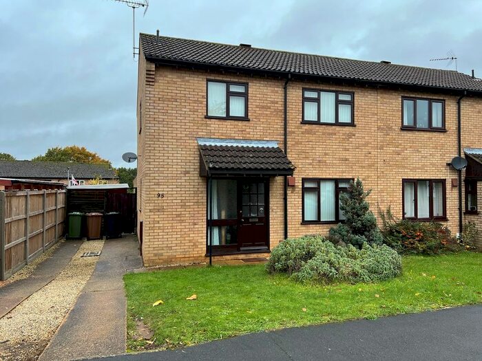 3 Bedroom Semi-Detached House To Rent In Wimbotsham Road, Downham Market, PE38