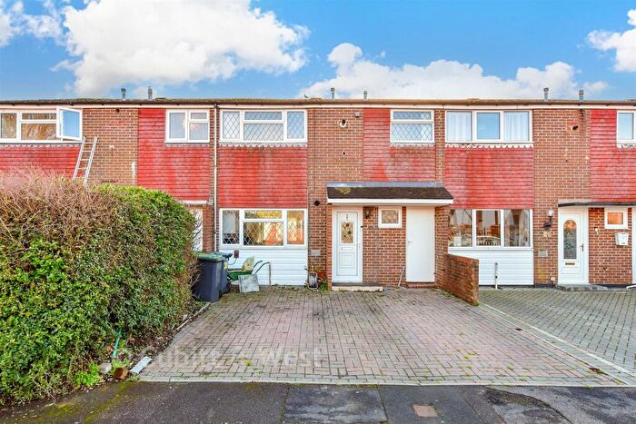 3 Bedroom Terraced House For Sale In Brights Lane, Hayling Island, Hampshire, PO11