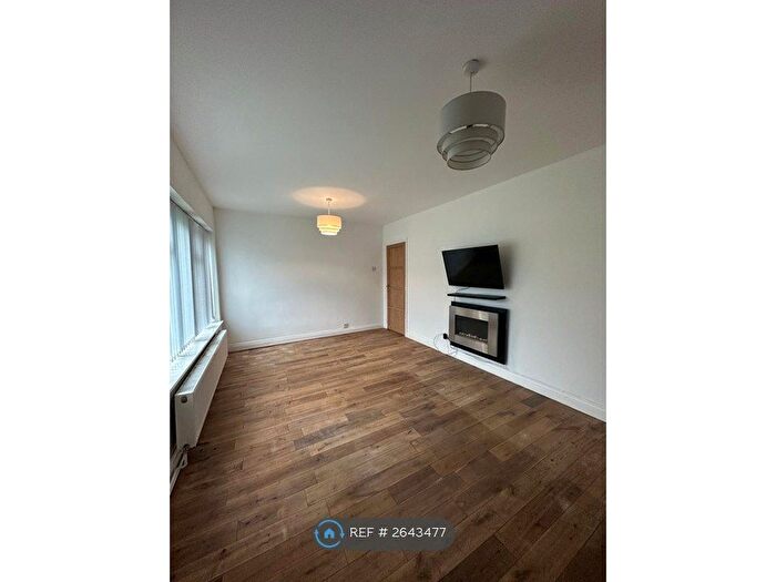 2 Bedroom Flat To Rent In Croft Lane, Wolverhampton, WV10