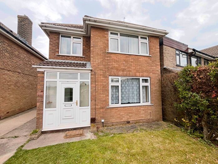 3 Bedroom Detached House To Rent In Crimicar Lane, Sheffield, S10
