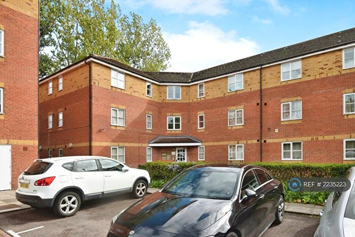 2 Bedroom Flat To Rent In Thyme Close, London, SE3