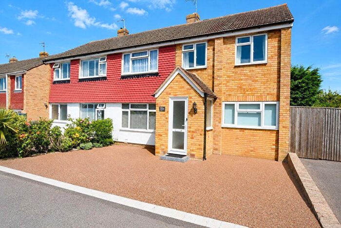 4 Bedroom Semi Detached House For Sale In Wilberforce Road, Maidstone, ME17