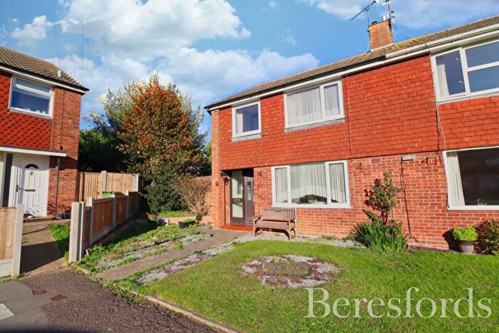 3 Bedroom Semi Detached House For Sale In Viking Road, Maldon, CM9