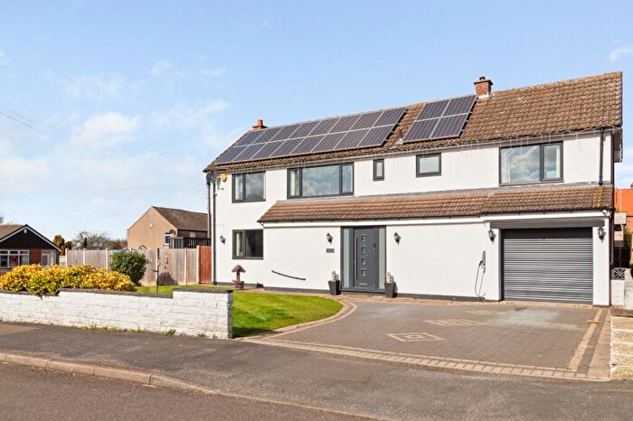 4 Bedroom Detached House For Sale In Gringley Road, Misterton, Nottinghamshire, DN10