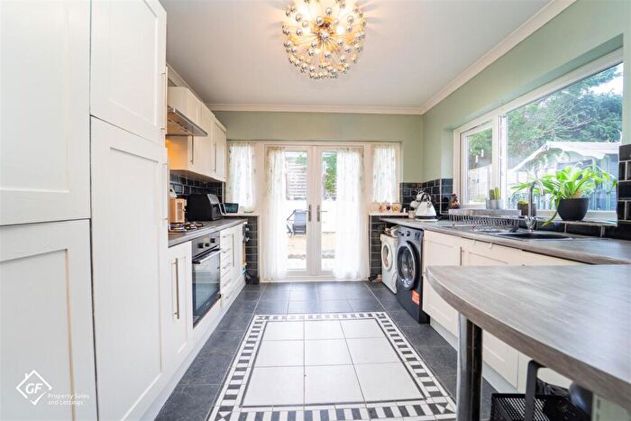 3 Bedroom Semi-Detached Bungalow For Sale In Kayswell Road, Torrisholme, Morecambe, LA4