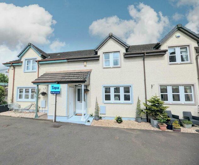 3 Bedroom Terraced House For Sale In Bryson Place, Strathaven, ML10