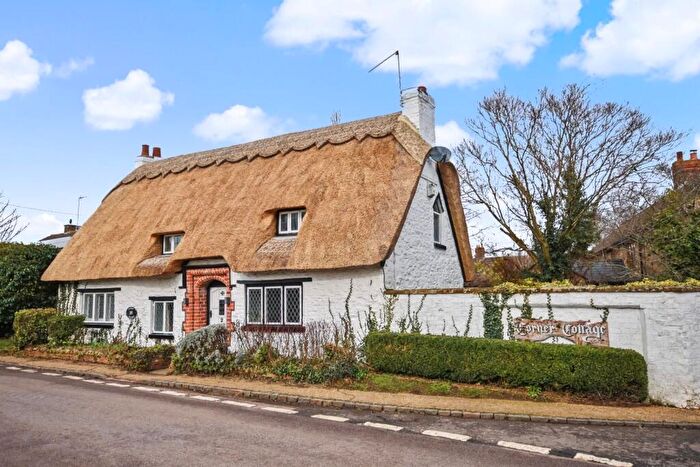 4 Bedroom Cottage For Sale In Bugbrooke Road, Gayton, Northampton, NN7