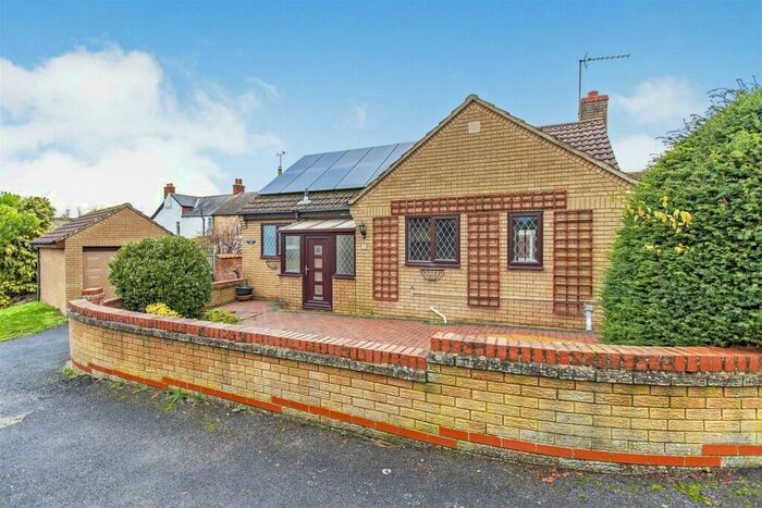 2 Bedroom Bungalow To Rent In Streather Court, Raunds, Wellingborough, NN9