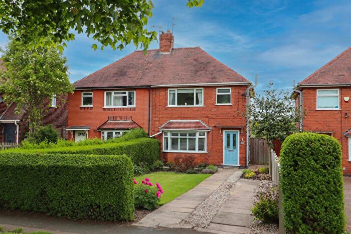 3 Bedroom Semi-Detached House For Sale In Broad Lane, Brinsley, NG16
