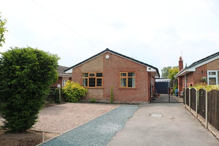 3 Bedroom Detached Bungalow For Sale In West End, DN14