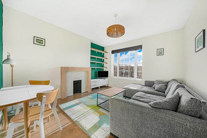 2 Bedroom Flat To Rent In Hurlock House, Hurlock Street, N5