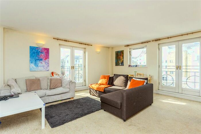 2 Bedroom Flat To Rent In River House, Northfields, Putney, London, SW18